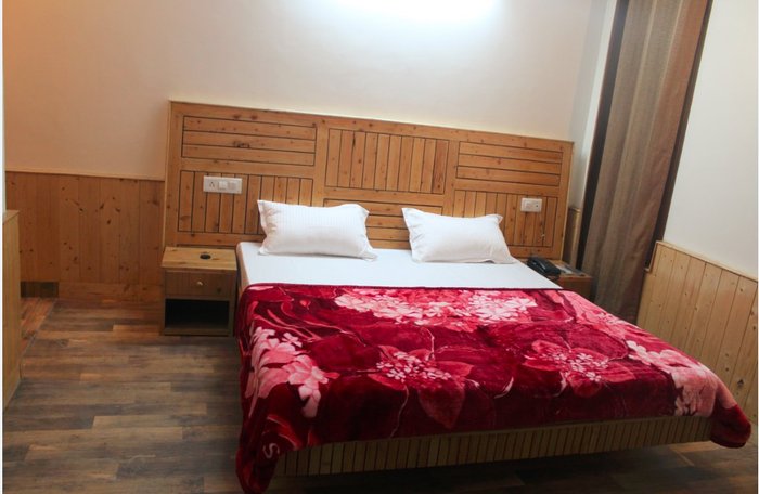 YOGESH GUEST HOUSE (A UNIT OF TRINITY HILL VIEW) (Manali) - Lodge ...