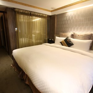 Ritz Suite