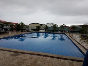 Hotel Krasnapolsky in Paramaribo, image may contain: Hotel, Resort, Pool, Water