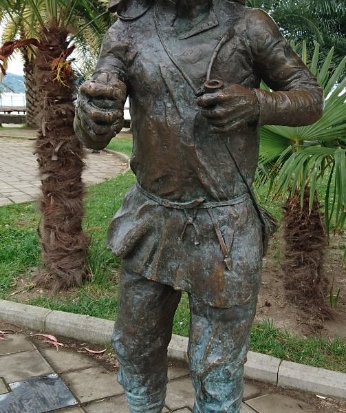 Sculpture Starik Tachkum image