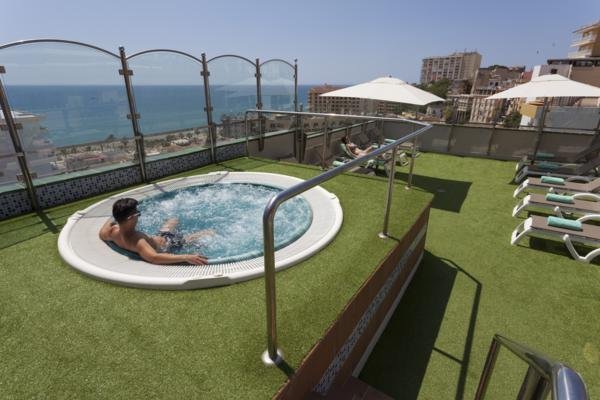 Jacuzzi