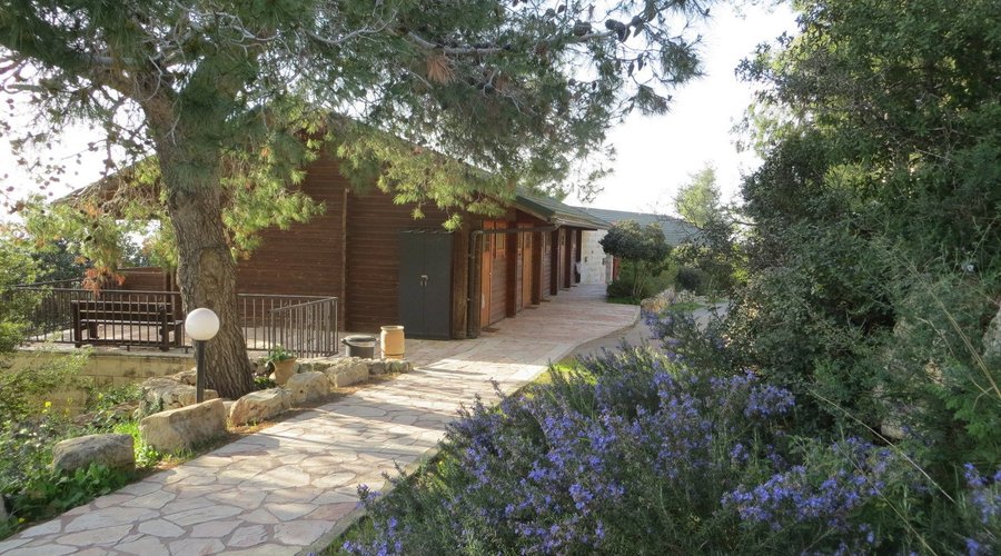 Yad Hashmona Country Hotel
