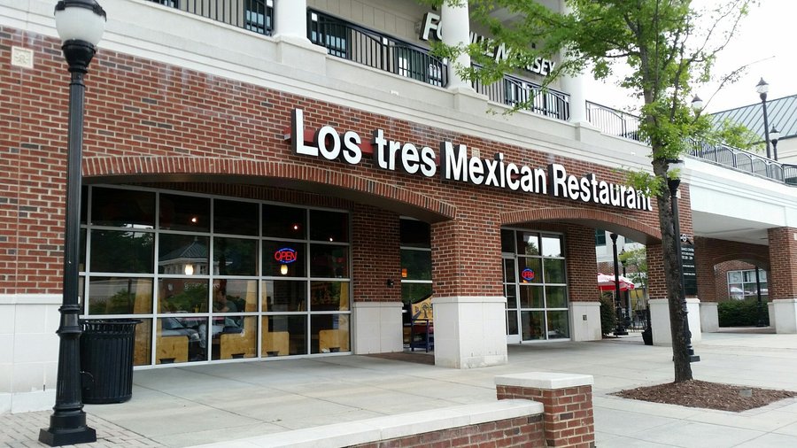 Los Tres Mexican Restaurant