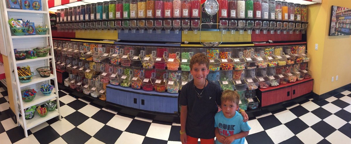 SCOOPS ICE CREAM SHOPPE, Captiva Island - Restaurant Reviews, Photos ...