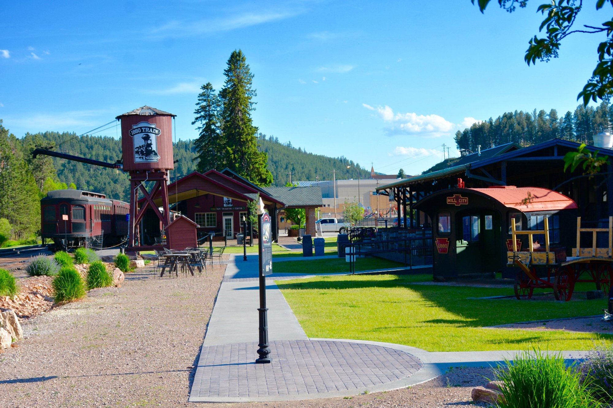 Red shop lodge restaurants