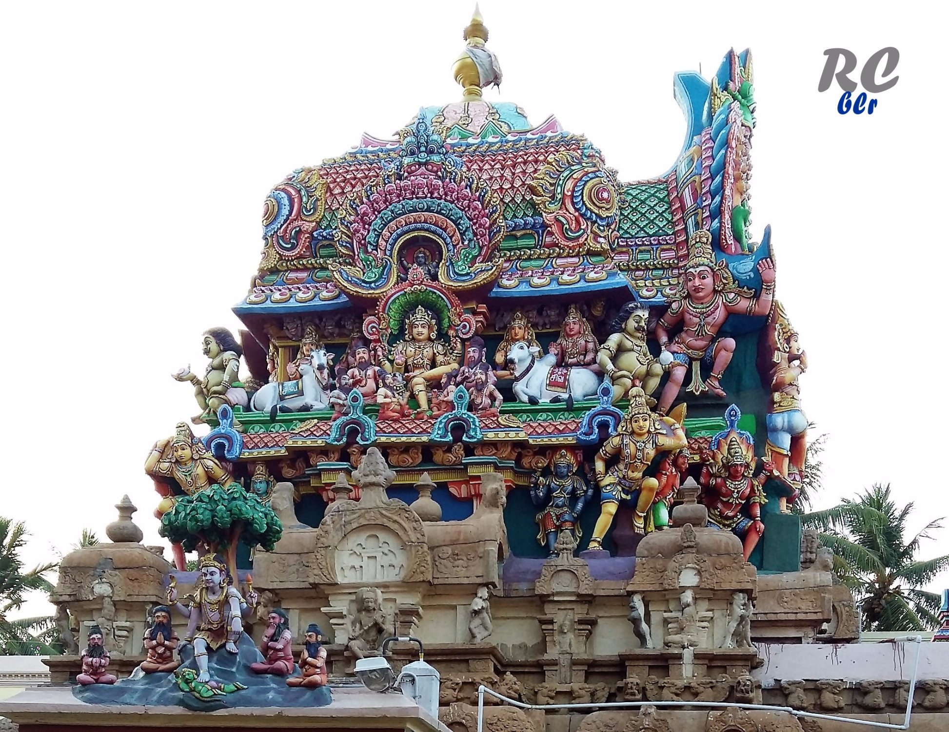 Colorful idols on the Gopuram, Sarangapani Temple, Kumbakonam, Tamil Nadu,  India Stock Photo | Adobe Stock