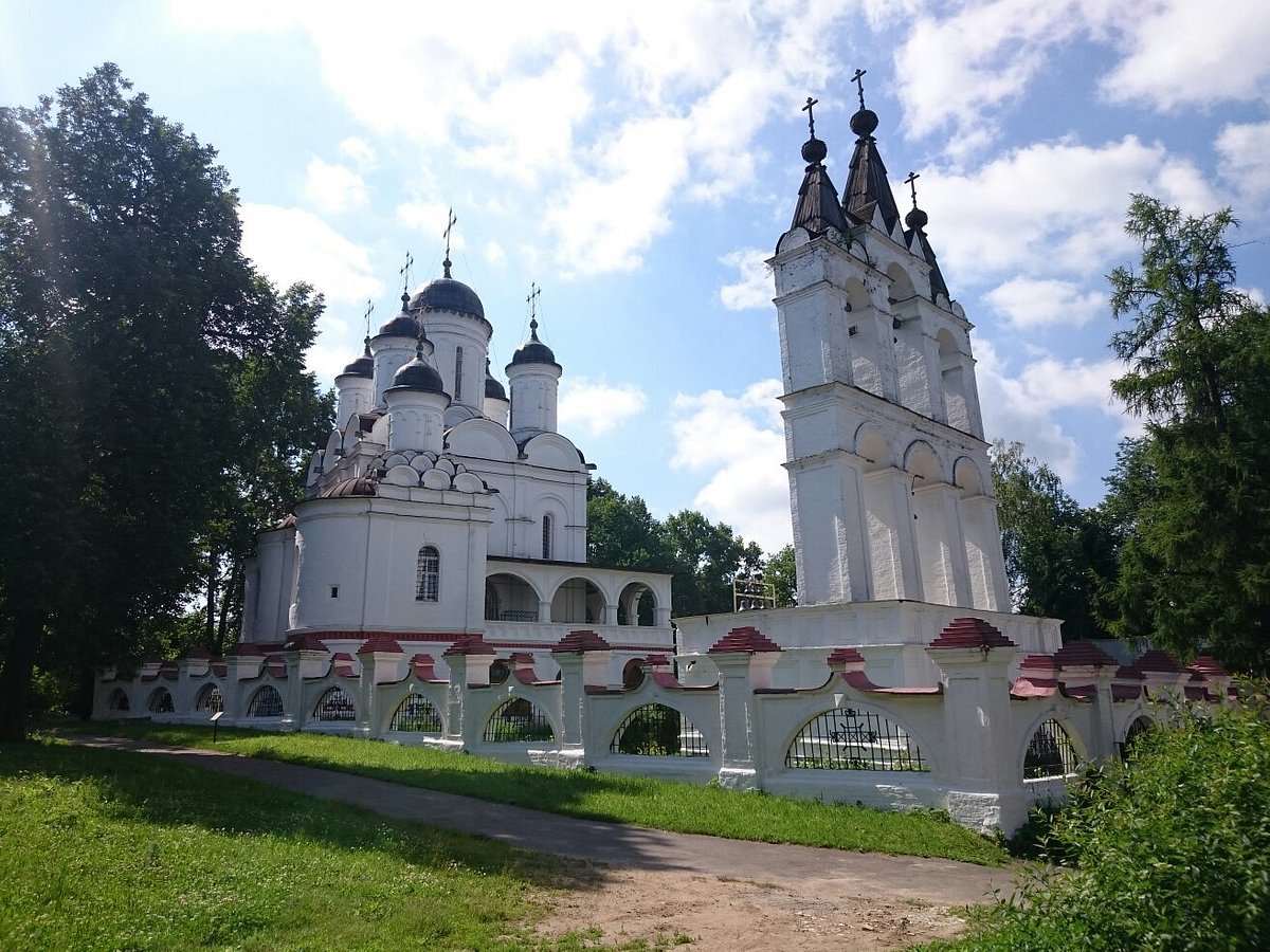 Семья Баграмовых: Трое сыновей и солнечная Катя