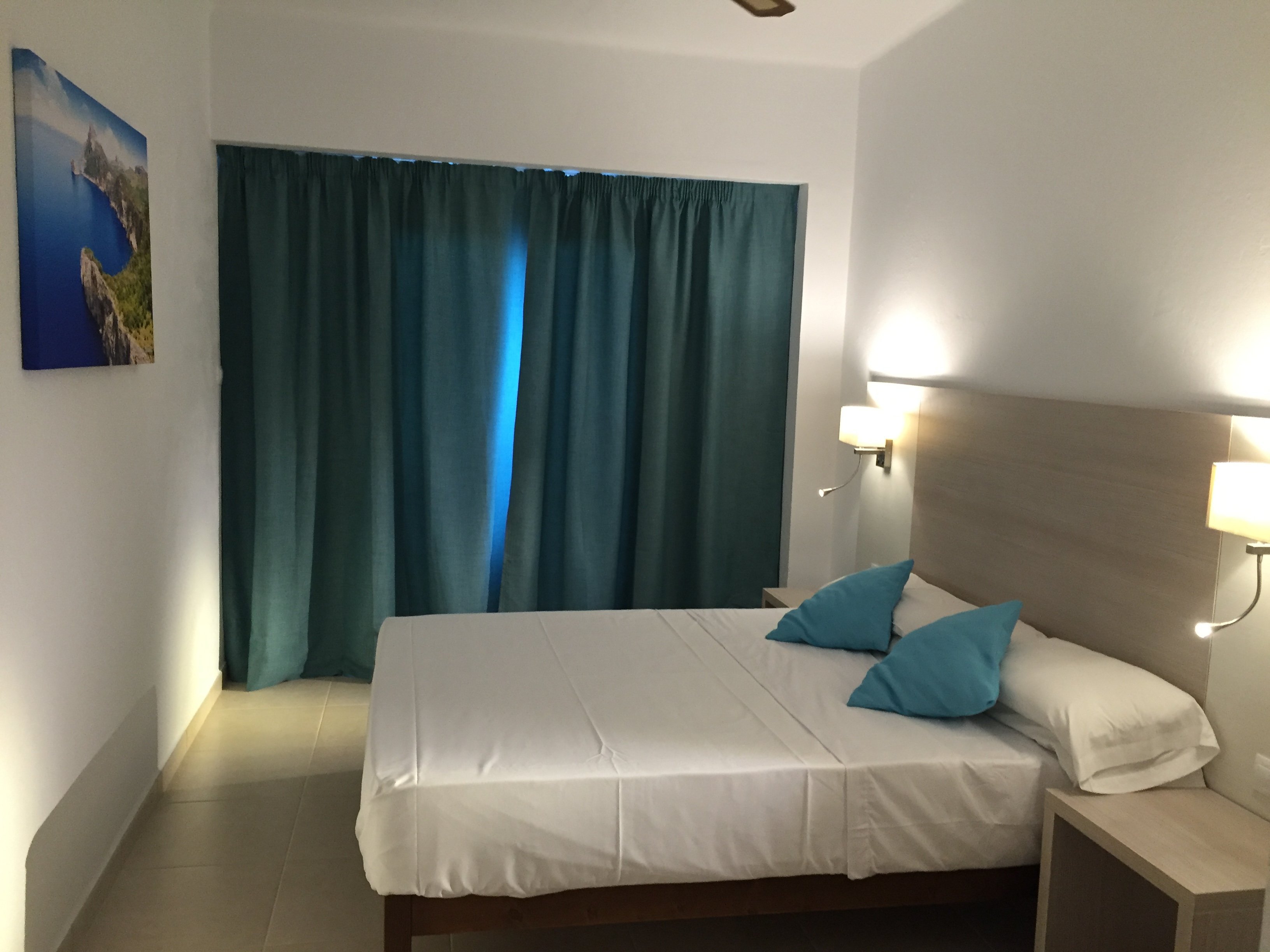 Hotel Antares Rooms: Pictures & Reviews - Tripadvisor