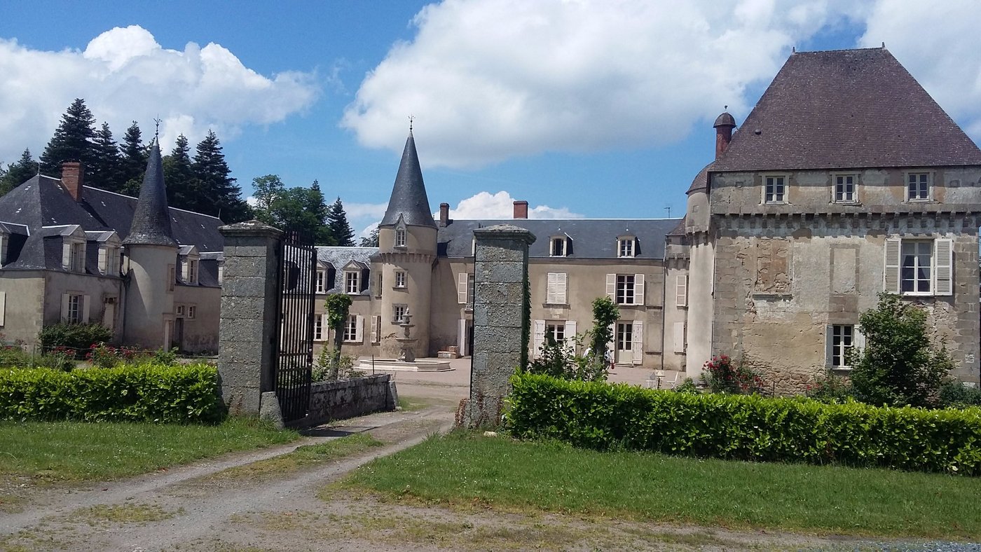 CHATEAU DE LALANDE - Condominium Reviews (Crozon-sur-Vauvre, France)