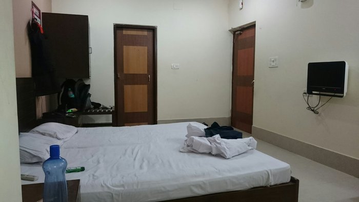 BAKKHALI TOURIST LODGE (West Bengal) - Hostel Reviews & Photos ...