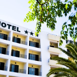O Hotel Francis é uma moderna unidade hoteleira com 45 quartos.