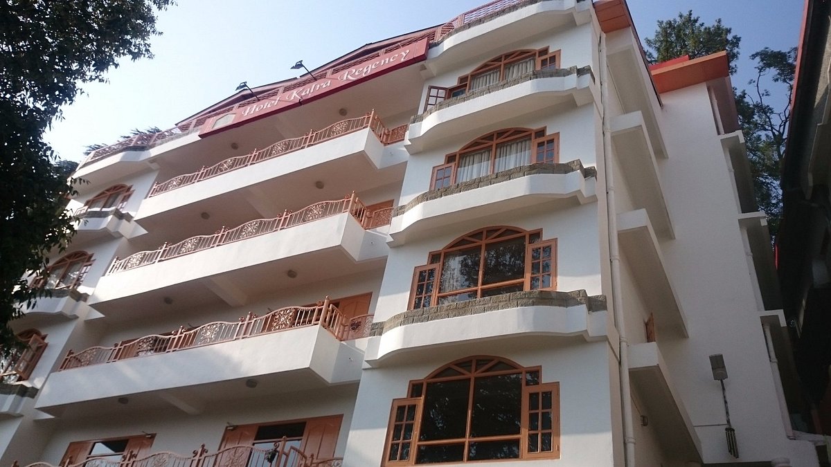 OYO 48870 Hotel Kalra Regancy, hotel in Shimla