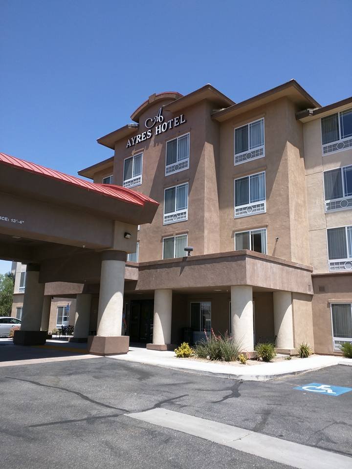 HOLIDAY INN SUITES BARSTOW AN IHG HOTEL Updated 2024 Prices   Ayres Hotel Barstow 