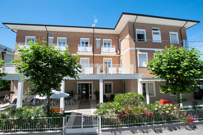 B&B HOTEL SERENITÀ - Prices & Reviews (Bellaria-Igea Marina, Italy ...