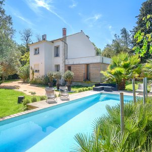 LA PISCINE