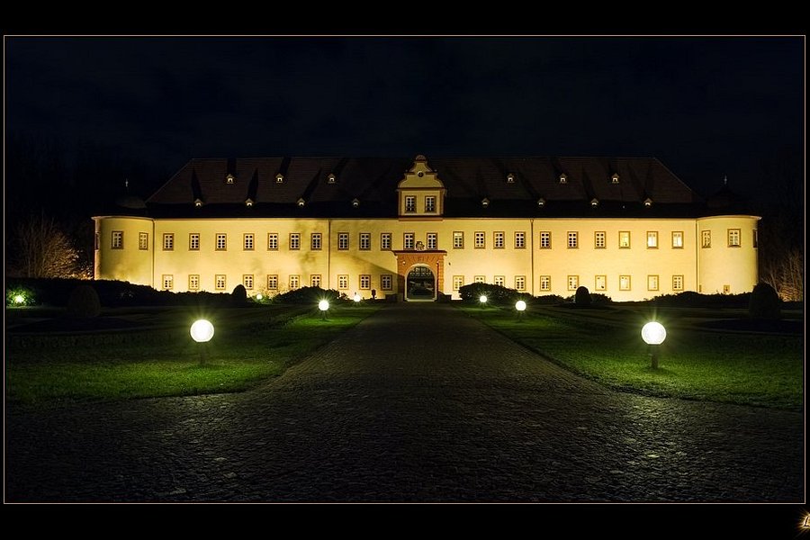 Schloss Heusenstamm image