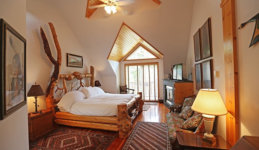Cascade Room