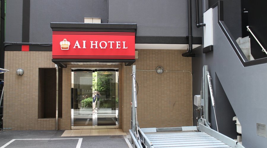 ホテル玄関