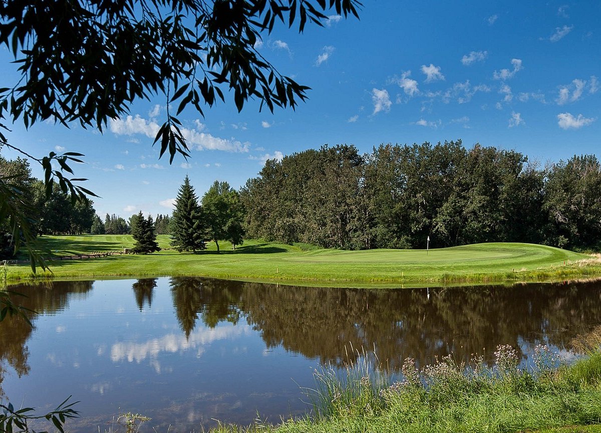 BROADMOOR PUBLIC GOLF COURSE (Sherwood Park) All You Need to Know