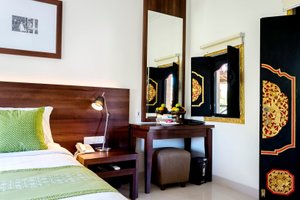 Room & Suite