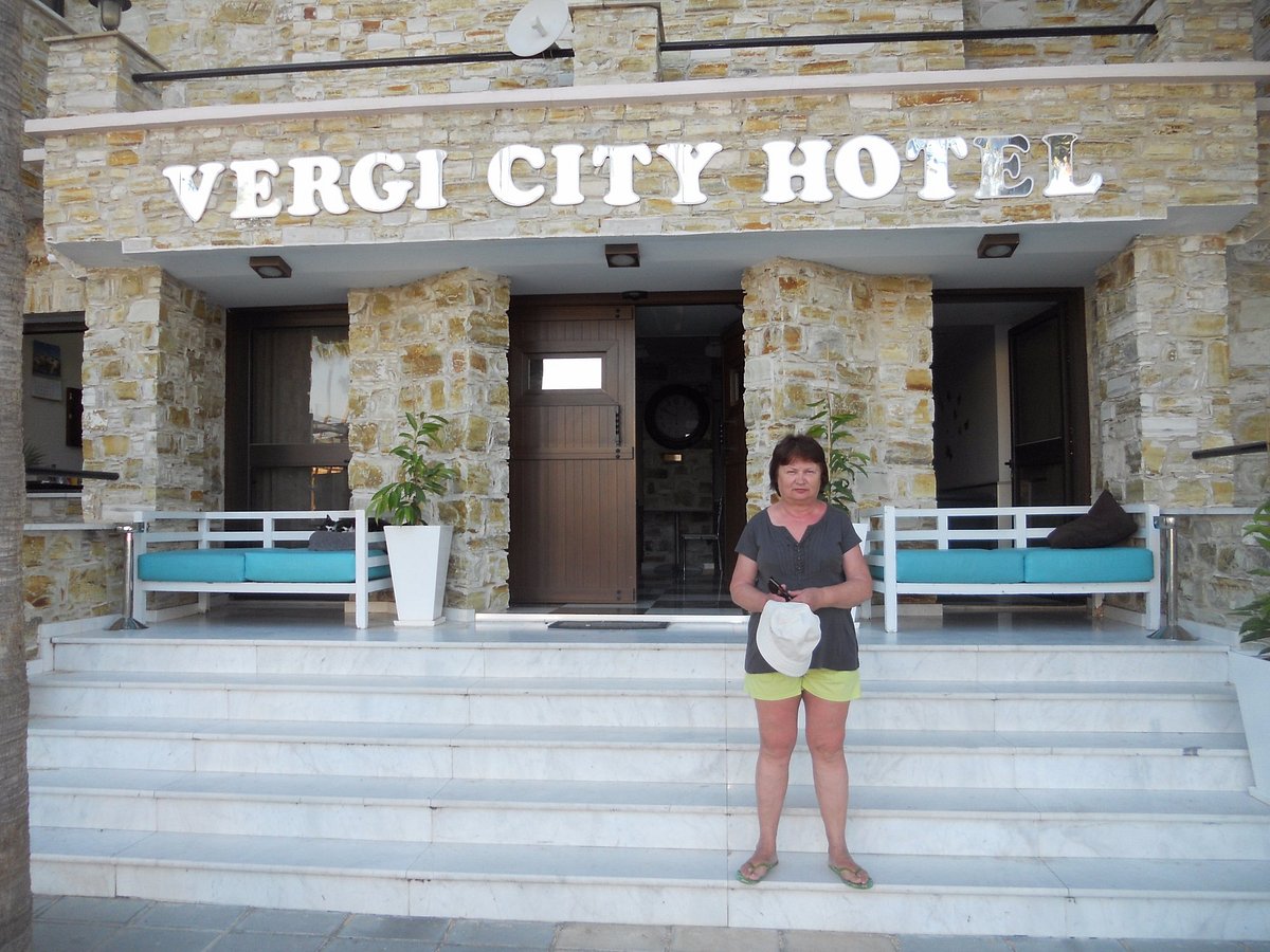 VERGI CITY HOTEL