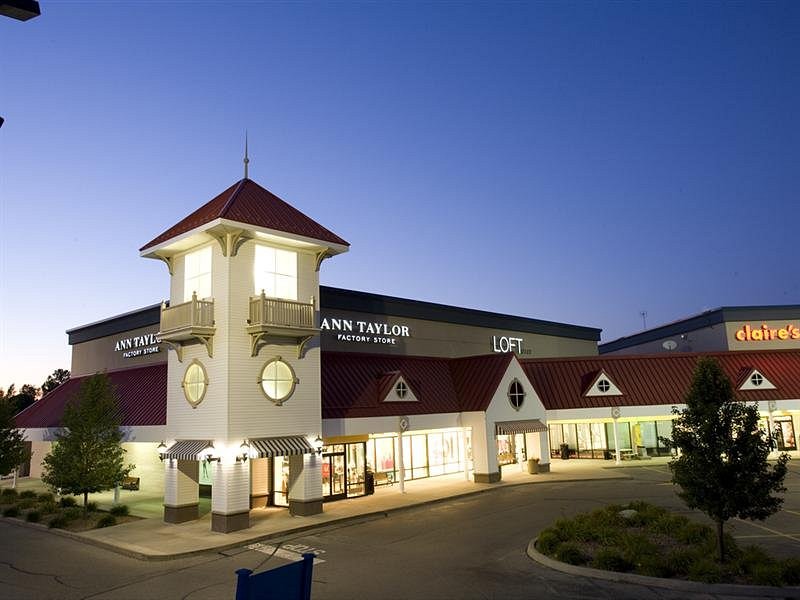 Outlets at West Branch image