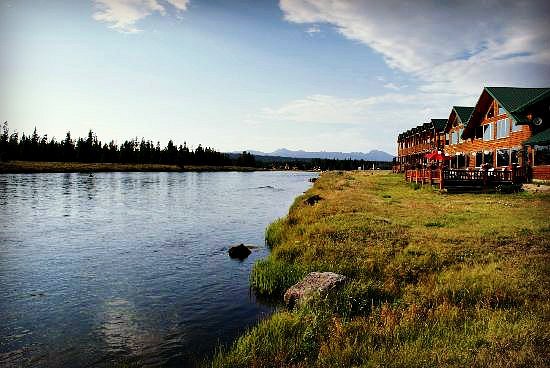 ANGLER'S LODGE $107 ($173) - Updated 2024 Prices & Hotel Reviews - Island Park, Idaho