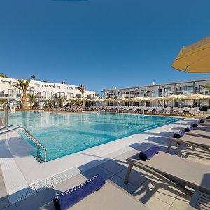 THE 10 CLOSEST Hotels to Popcorn Playa, Corralejo