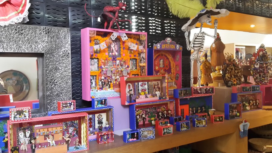 Tienda del MAP, ample variety of wonderful mexican handicrafts; the shadow boxes are beautiful