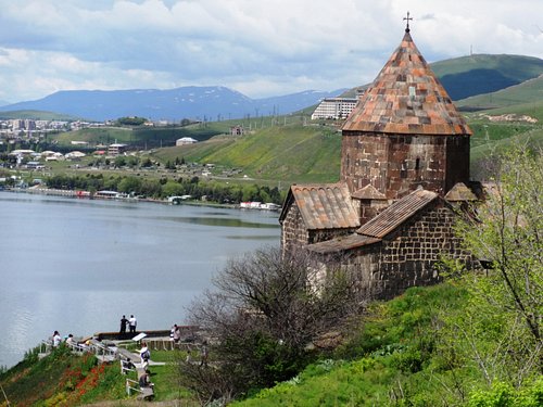 10 Most Captivating Fortresses and Castles in Armenia