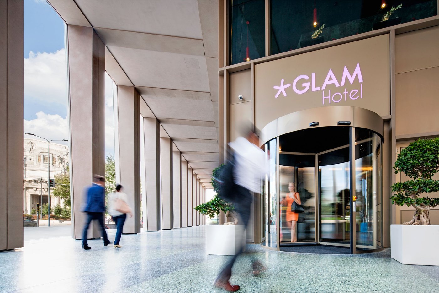 hotel glam milan email