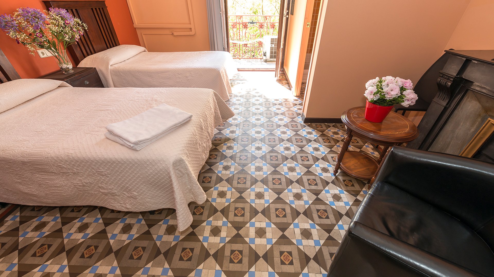 HOSTAL GIRONA B&B (Barcellona, Spagna): Prezzi 2022 E Recensioni