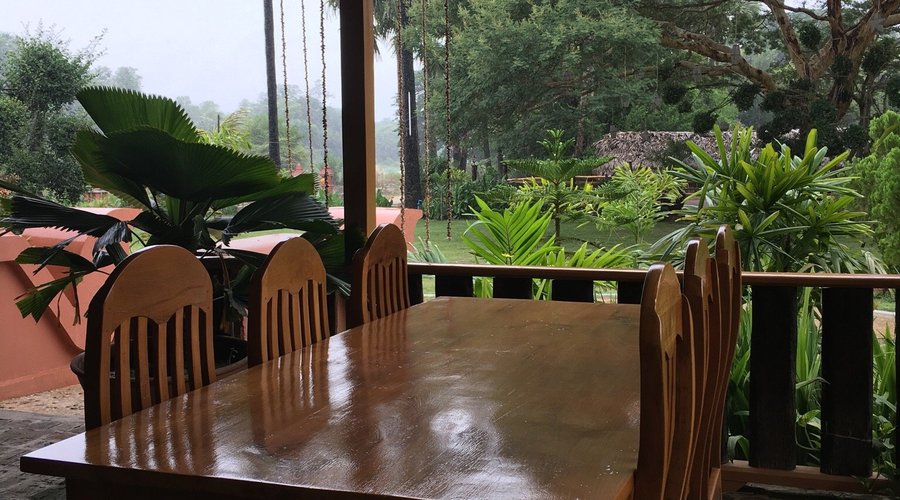 Rainy day in Shwe restaurant