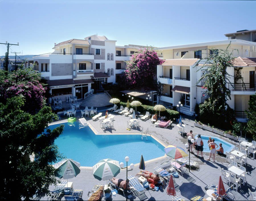 KASSANDRA FAMILY APARTHOTEL 3*