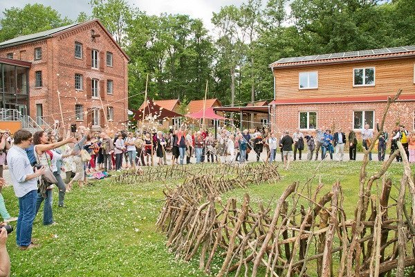 Abschlussveranstaltung der LandArt - Kunst und Kultur in der Natur