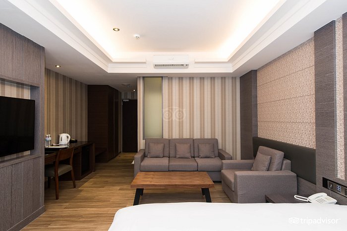 Hotel Ling Bao Rooms: Pictures & Reviews - Tripadvisor