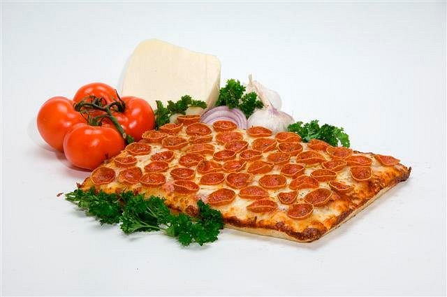 Italian Deep Dish Pizza ?w=700&h= 1&s=1