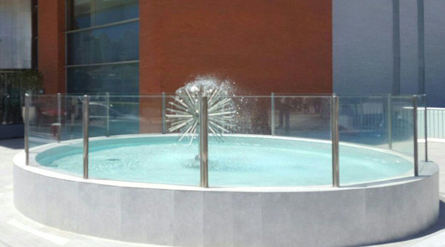 Nice bar,fountain facing Tropical.