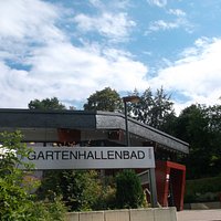 Das Gartenhallenbad