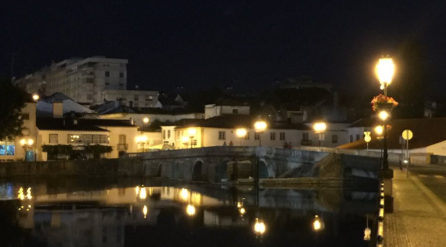 Vista noturna do Rio Zerere em Tomar. Ficamos apaixonados.
