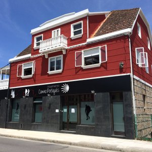 Front of Albergue/Alojamiento
