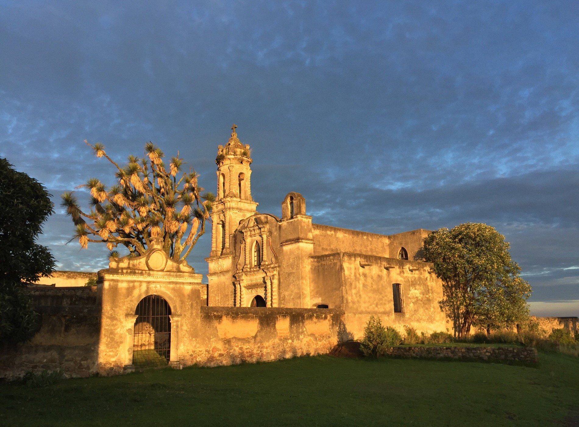 Hacienda Santa Barbara image