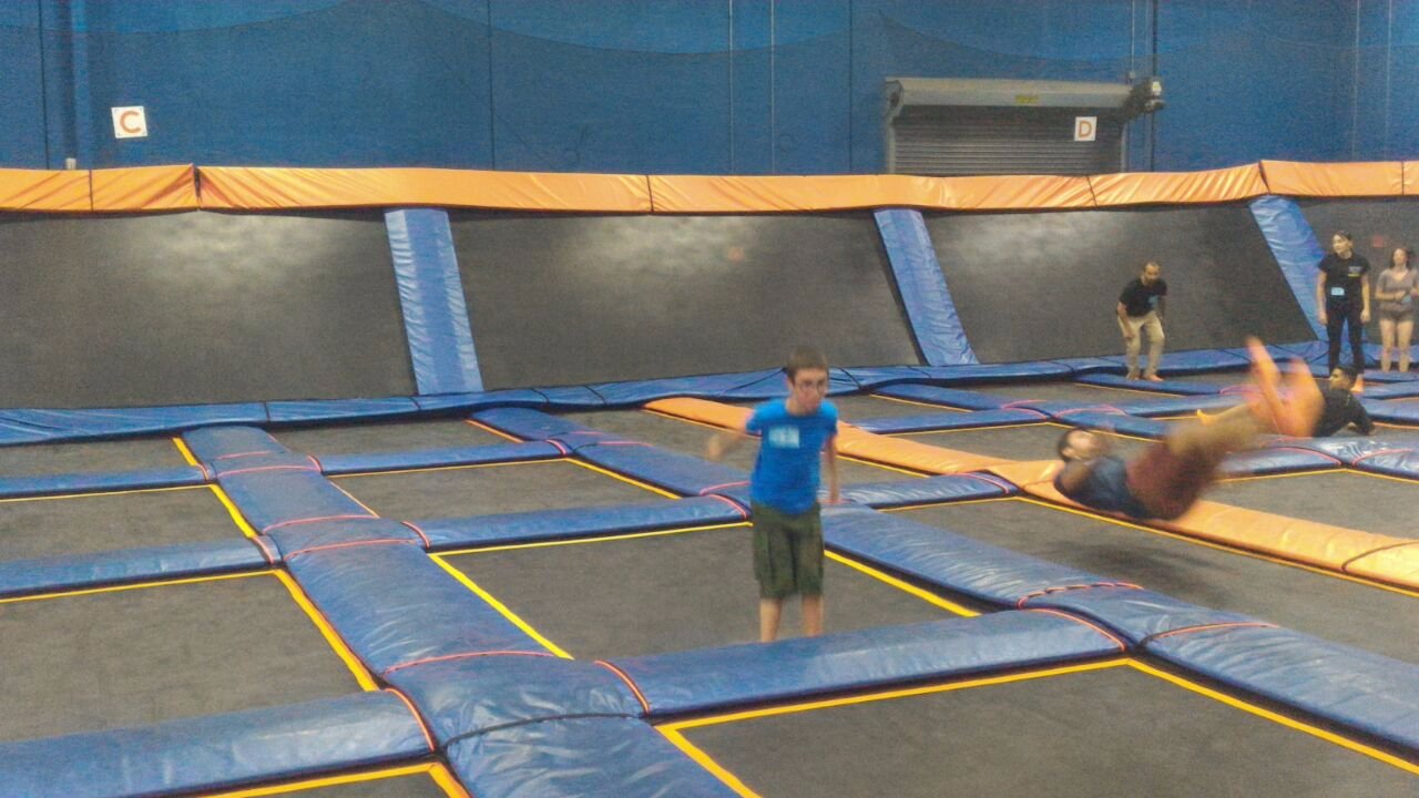 Nearest trampoline outlet place