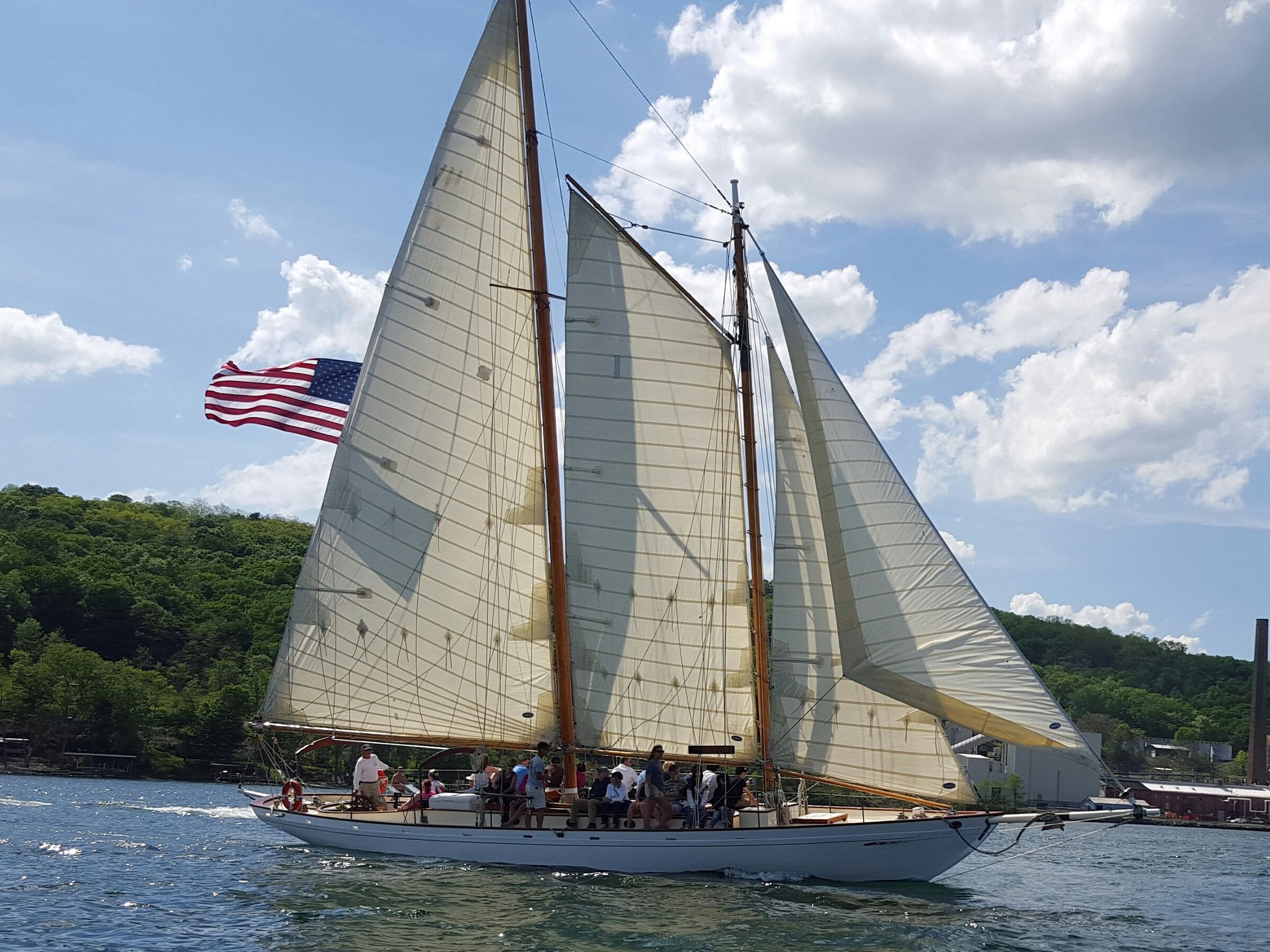 sailboat cruise watkins glen