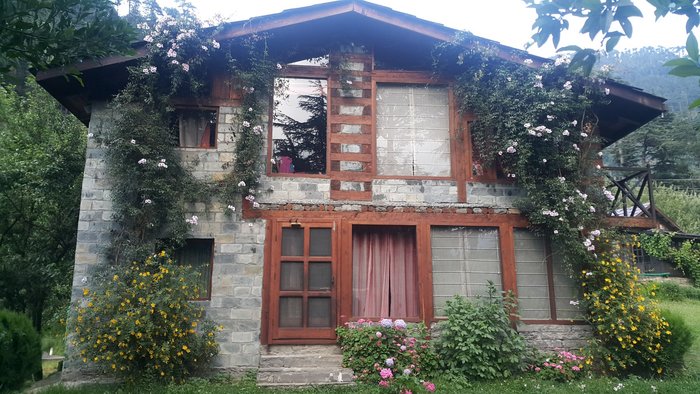 The Sonaugi Homestead Updated 22 Guest House Reviews Kullu India