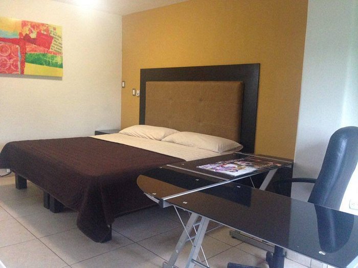 HOTEL FLORES - Prices & Inn Reviews (Guamuchil, Mexico - Sinaloa)