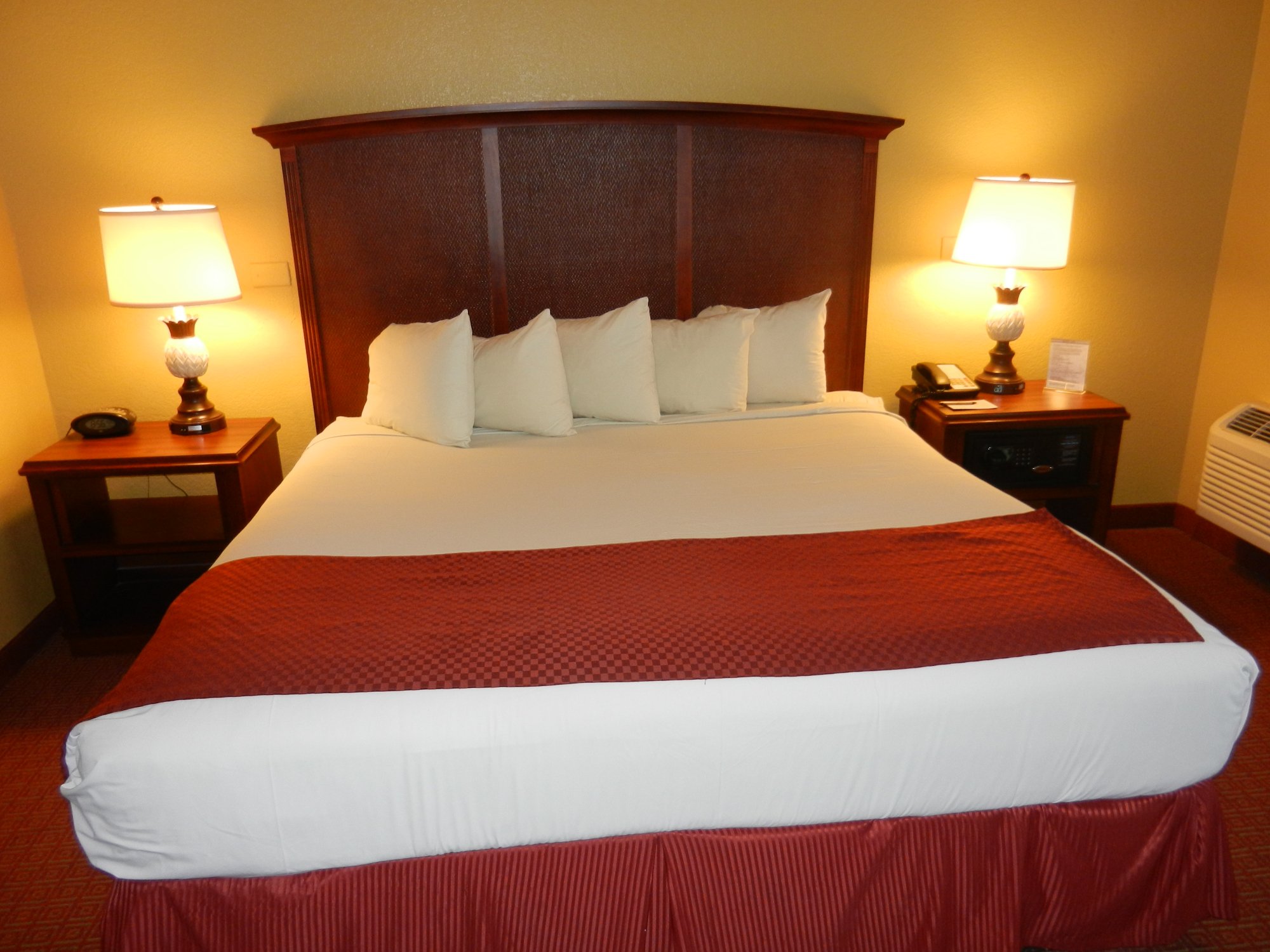 Hotel photo 2 of Rosen Inn.