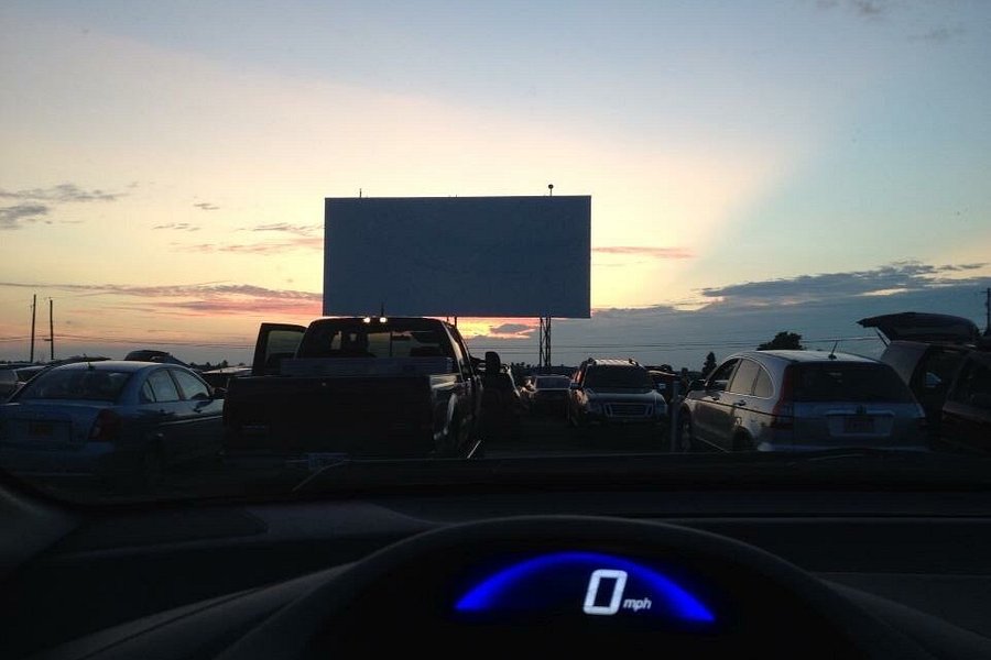 Bay Drive-In Theater image