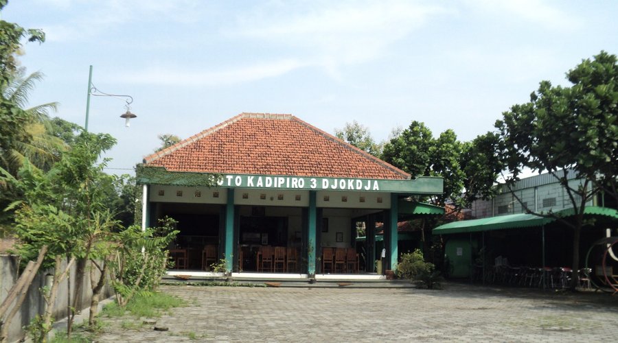 Soto Kadipiro-3 tampak dari depan