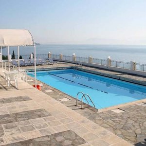 pool and sea view